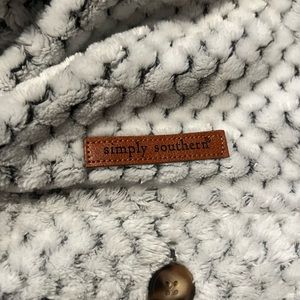 Simply southern pullover